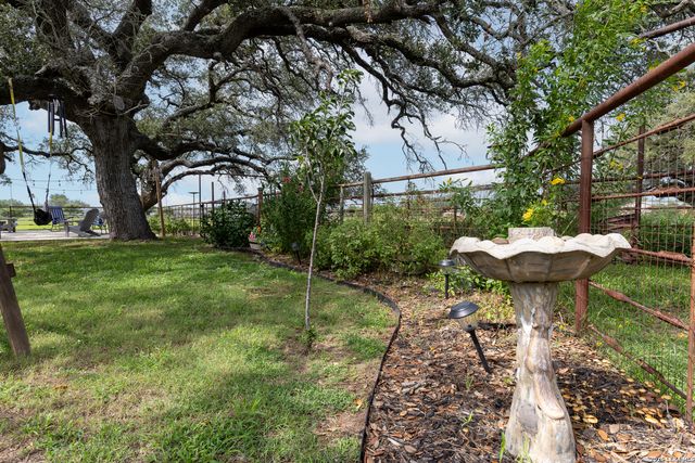 235 County Road 7712, Devine, TX 78016