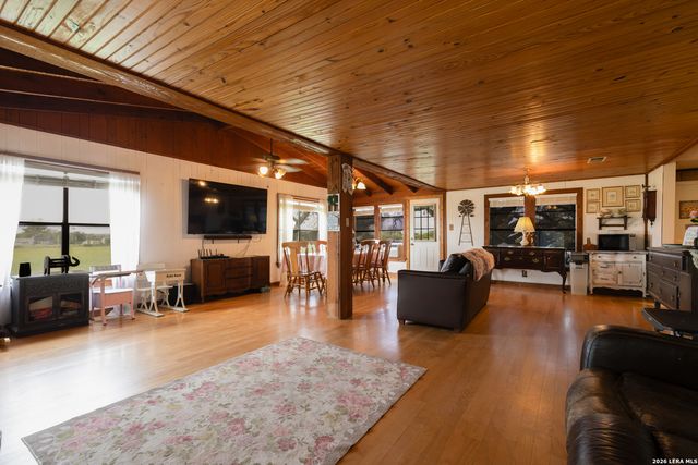 235 County Road 7712, Devine, TX 78016