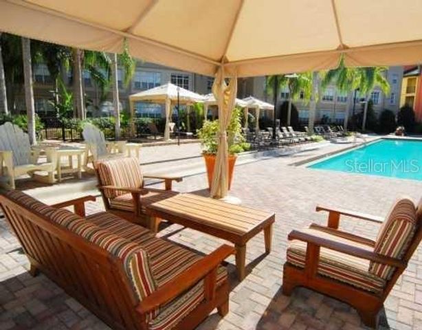 2402 W AZEELE STREET 426, Tampa, FL 33609