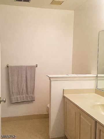 193 Mary Ct, Bridgewater Twp., NJ 08807