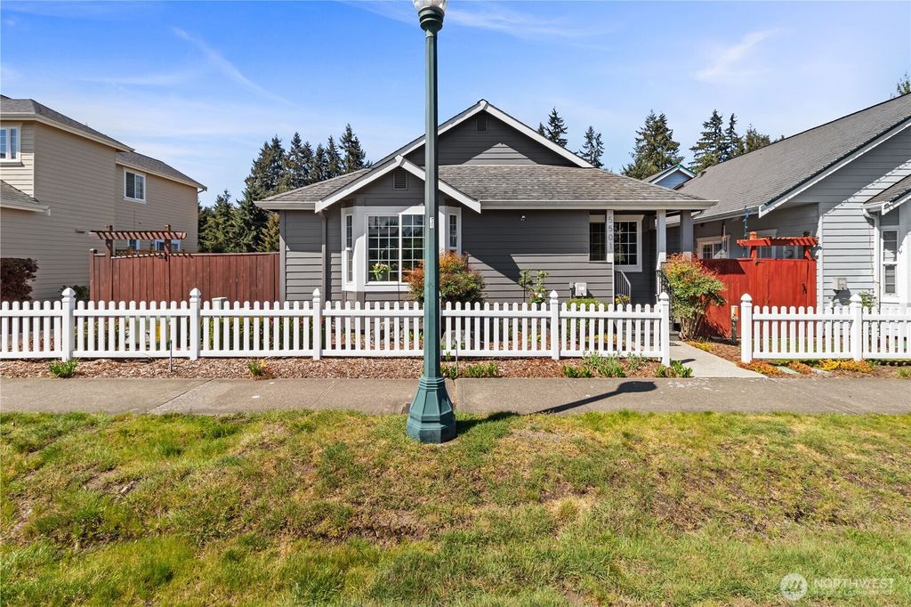 5501 Hamptons Street SE, Olympia, WA 98501
