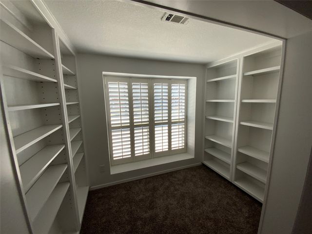 2116 Stratford Drive, Bedford, TX 76021