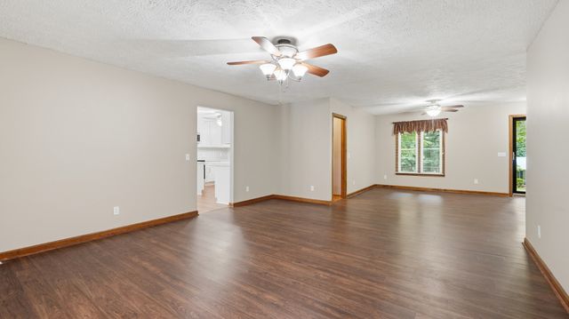 134 Starlight Trl, Manchester, TN 37355