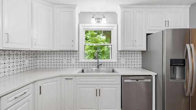 134 Starlight Trl, Manchester, TN 37355