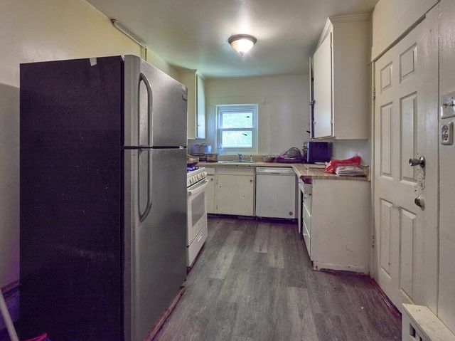5 Jay St, Fitchburg, MA 01420