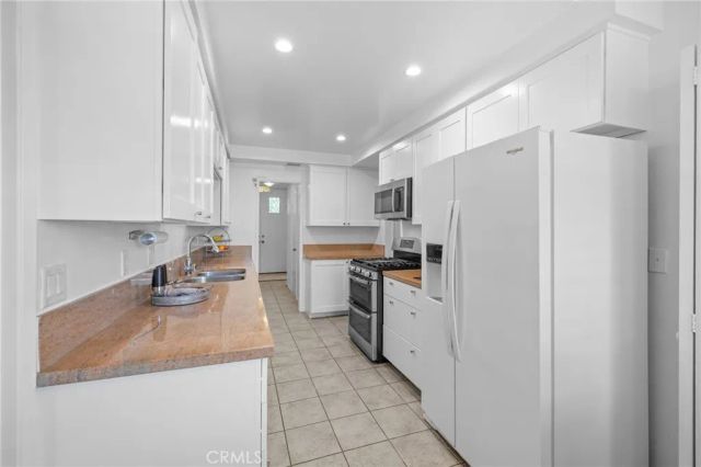 3200 Fairesta Street 17, La Crescenta, CA 91214