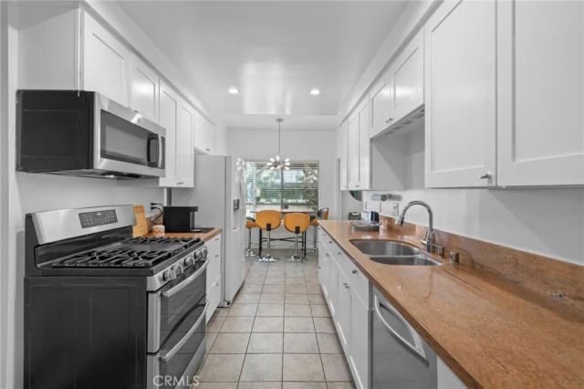 3200 Fairesta Street 17, La Crescenta, CA 91214