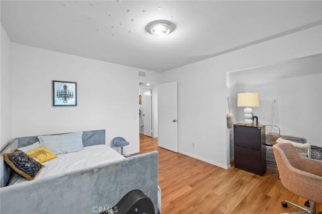 3200 Fairesta Street 17, La Crescenta, CA 91214