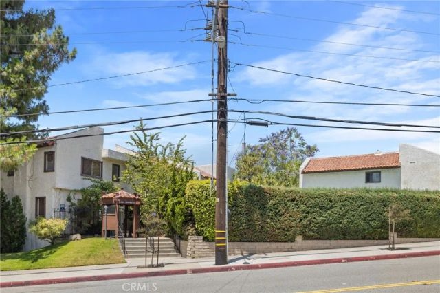 3200 Fairesta Street 17, La Crescenta, CA 91214