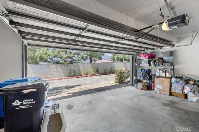 3200 Fairesta Street 17, La Crescenta, CA 91214
