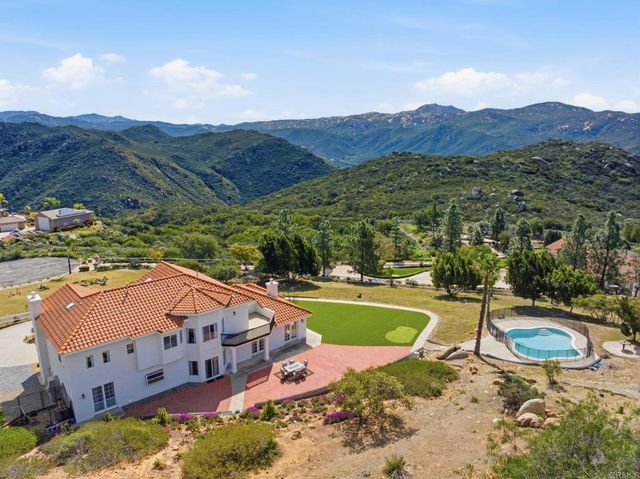 2852 Conestoga Court, Alpine, CA 91901