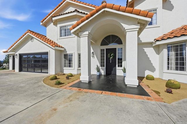 2852 Conestoga Court, Alpine, CA 91901