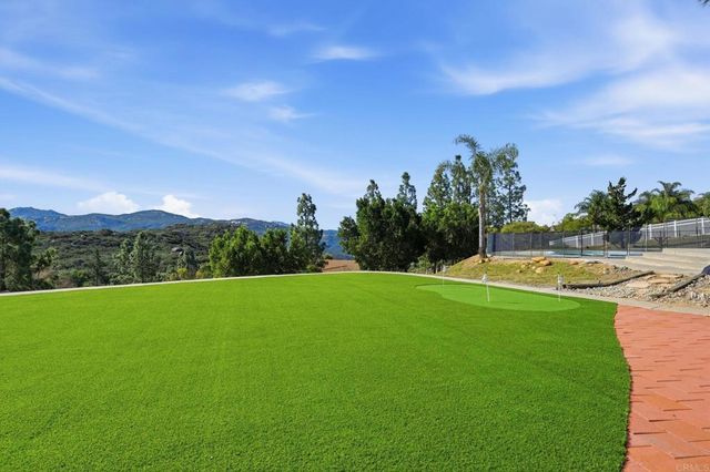 2852 Conestoga Court, Alpine, CA 91901