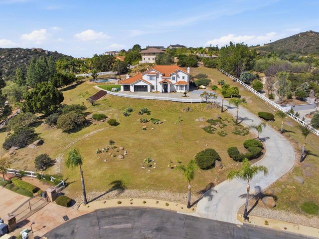 2852 Conestoga Court, Alpine, CA 91901