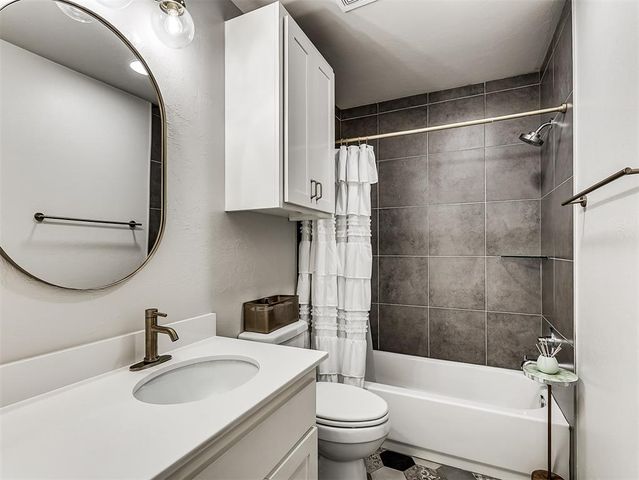 13204 Knight Island Drive, Oklahoma City, OK 73142
