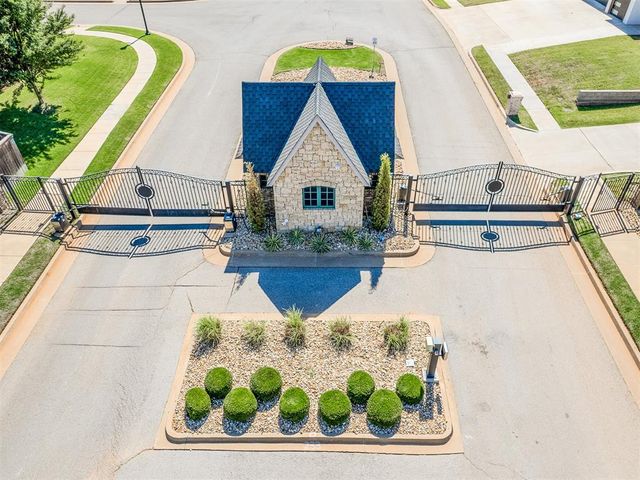 13204 Knight Island Drive, Oklahoma City, OK 73142