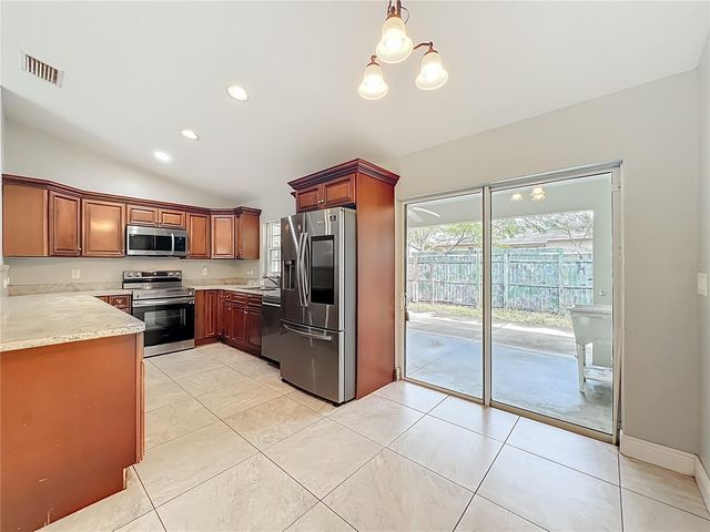 608 MASTERS AVENUE, Wildwood, FL 34785