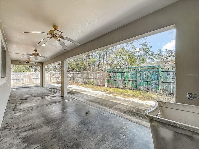 608 MASTERS AVENUE, Wildwood, FL 34785