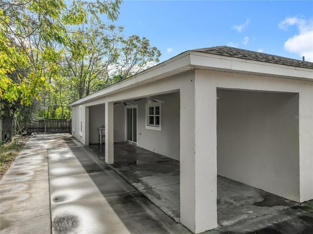 608 MASTERS AVENUE, Wildwood, FL 34785