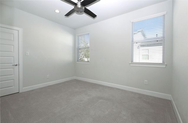 506 W Donovan G, Houston, TX 77091