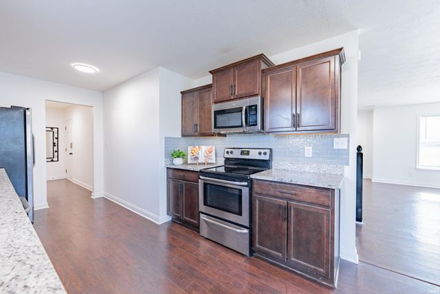 5279 N Thornhill Place, Bloomington, IN 47404