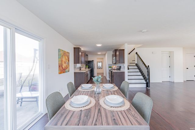 5279 N Thornhill Place, Bloomington, IN 47404