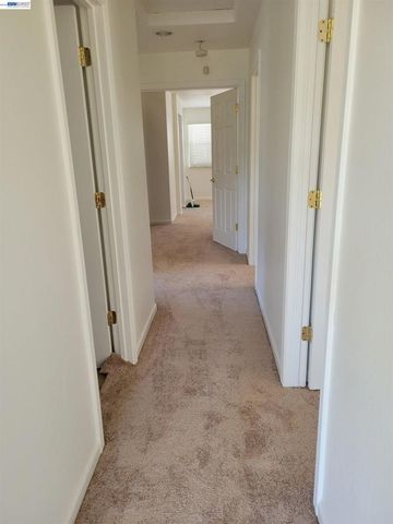 313 Turnstone Cir, Pittsburg, CA 94565