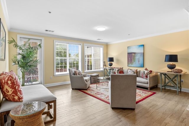 3520 Central Ave Apt 207, Memphis, TN 38111