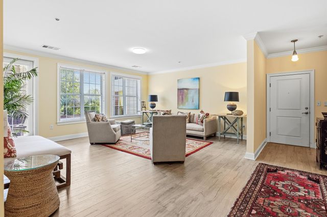 3520 Central Ave Apt 207, Memphis, TN 38111
