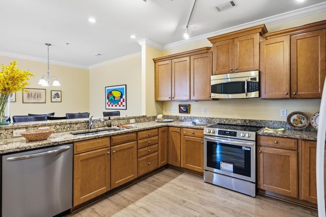 3520 Central Ave Apt 207, Memphis, TN 38111