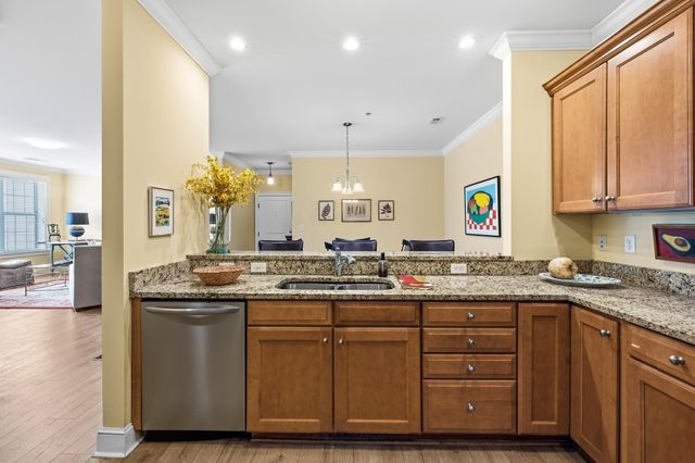 3520 Central Ave Apt 207, Memphis, TN 38111