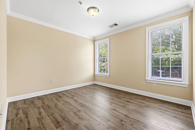 3520 Central Ave Apt 207, Memphis, TN 38111