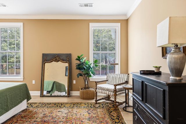 3520 Central Ave Apt 207, Memphis, TN 38111
