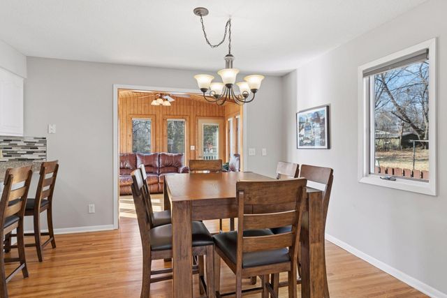 2555 Aladdin Street, Roseville, MN 55113