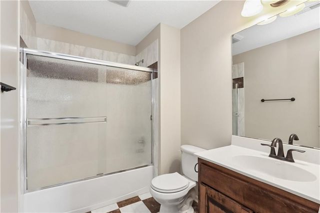 20067 W 108th Terrace, Olathe, KS 66061