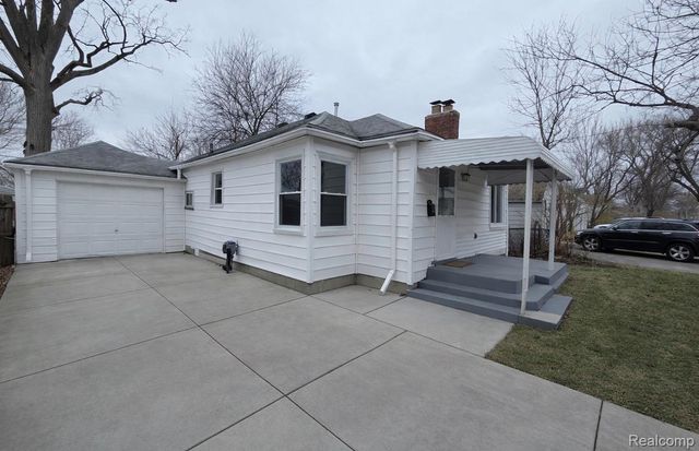 5651 Fenton Street, Dearborn Heights, MI 48127