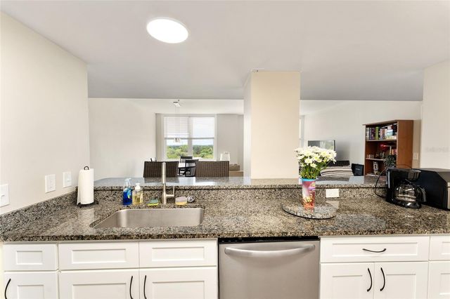 408 W UNIVERSITY AVENUE 7B, Gainesville, FL 32601