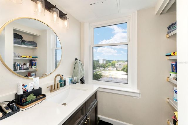 408 W UNIVERSITY AVENUE 7B, Gainesville, FL 32601