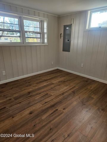 2315 Spruce Dr, Valatie, NY 12184