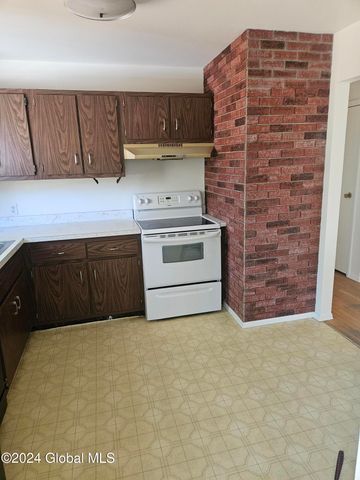 2315 Spruce Dr, Valatie, NY 12184