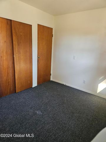 2315 Spruce Dr, Valatie, NY 12184