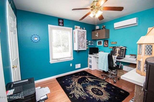 1220 Neptune Avenue, Beachwood, NJ 08722