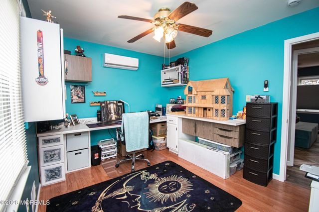 1220 Neptune Avenue, Beachwood, NJ 08722