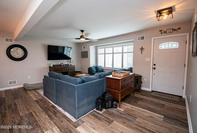 1220 Neptune Avenue, Beachwood, NJ 08722