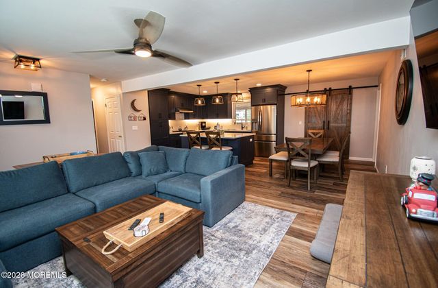 1220 Neptune Avenue, Beachwood, NJ 08722