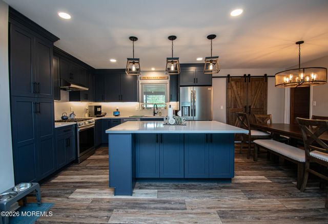 1220 Neptune Avenue, Beachwood, NJ 08722