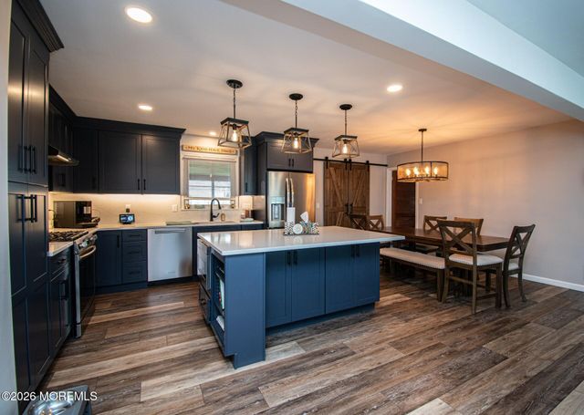 1220 Neptune Avenue, Beachwood, NJ 08722