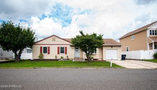 1220 Neptune Avenue, Beachwood, NJ 08722
