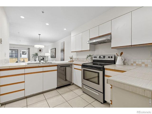 2938 Kalmia Avenue 17, Boulder, CO 80301