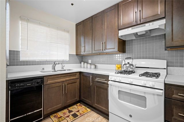 138 S Adams Street 2, Glendale, CA 91205